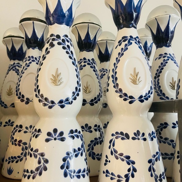 Clase Azul Reposado Tequila -Empty 750ml Hand Painted Beautiful Bottles - Picture 3 of 4